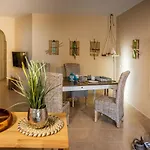 Casamarena Lejlighed *